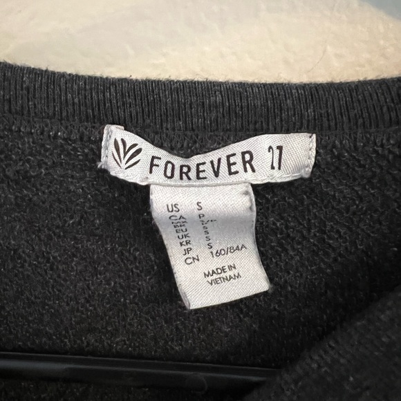 Forever21 Cropped Sweatshirt - Picture 3 of 3
